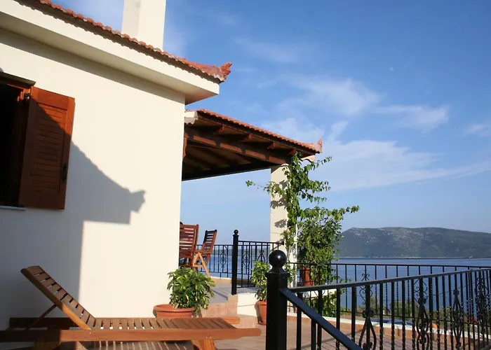 Villa Oceanis - Luxury Seaside Villa